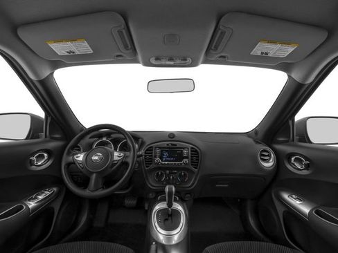 Used 2017 Nissan Juke S FWD image 5