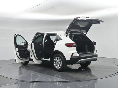 Used 2023 Ford Escape Active w/ Tech Pack #2 FWD image 34