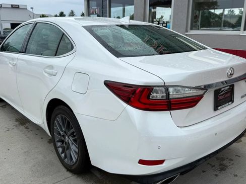 Used 2018 Lexus ES 350 w/ Premier Package FWD image 4