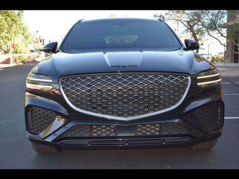 Used 2022 Genesis GV70 3.5T Sport w/ Sport Prestige Package image 8