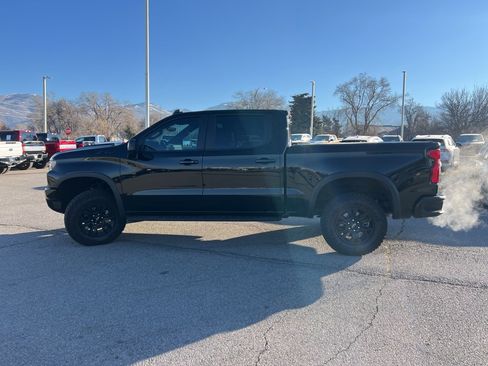 Used 2025 Chevrolet Silverado 1500 ZR2 w/ Technology Package image 13