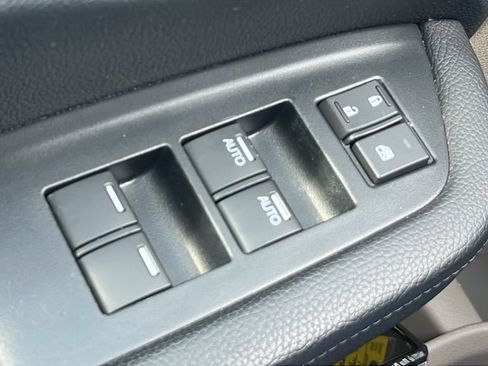 Used 2022 Honda Pilot Touring image 20