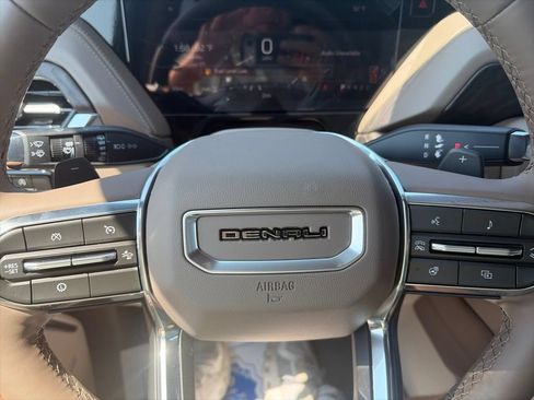 New 2026 GMC Yukon XL Denali w/ Sun & Power Step Package AWD/4WD image 21