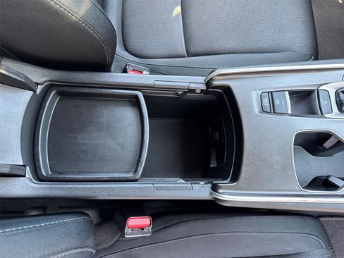 Used 2018 Honda Accord LX image 17