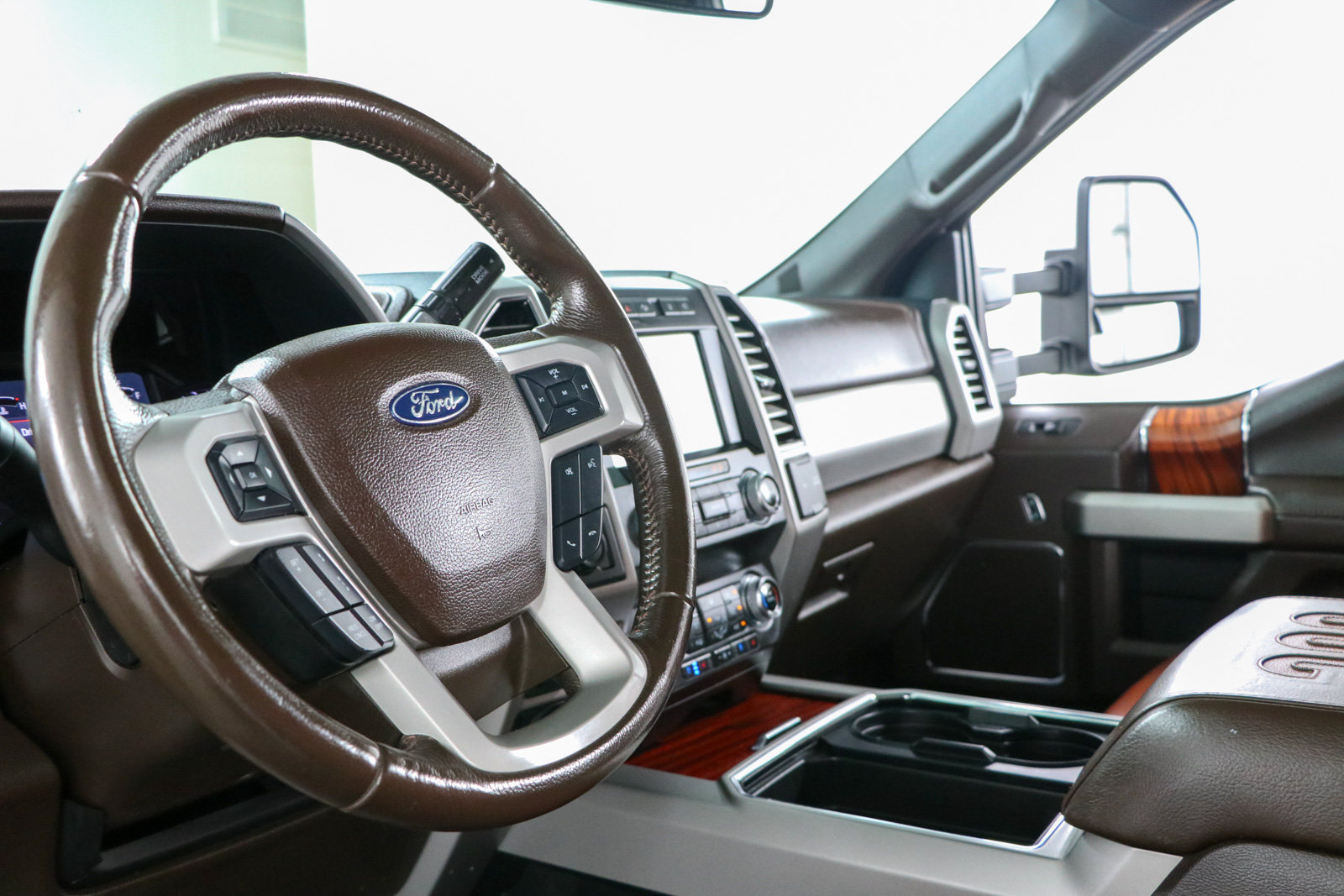 Used 2021 Ford F250 King Ranch w/ King Ranch Ultimate Package AWD/4WD image 26
