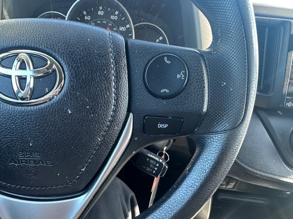 Used 2016 Toyota RAV4 LE AWD/4WD image 20
