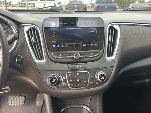 Used 2020 Chevrolet Malibu LT FWD image 60