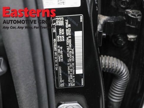 Used 2019 Volvo S60 T6 Inscription image 36