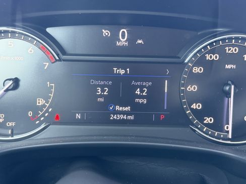 Certified 2023 Cadillac XT4 Premium Luxury image 33