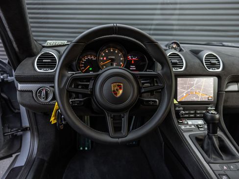 Used 2023 Porsche 718 Cayman GT4 RS image 13