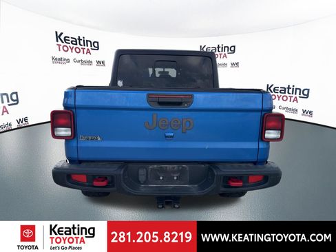 Used 2023 Jeep Gladiator Rubicon w/ Cold Weather Group AWD/4WD image 6