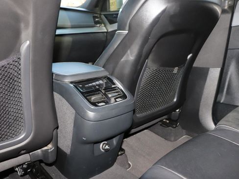 Used 2019 Volvo XC90 T6 R-Design w/ Advanced Package AWD/4WD image 16