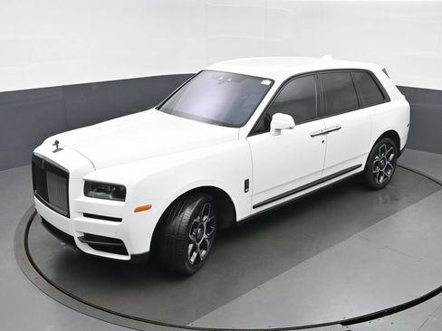 Used 2021 Rolls-Royce Cullinan Black Badge AWD/4WD image 39