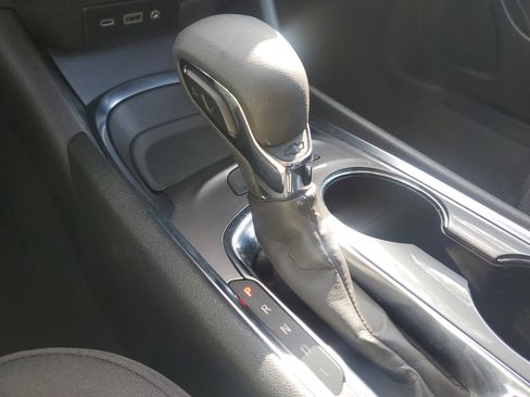 Used 2024 Chevrolet Malibu LT image 26