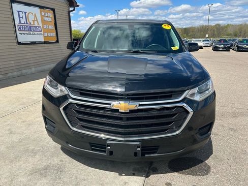 Used 2018 Chevrolet Traverse LS FWD image 2