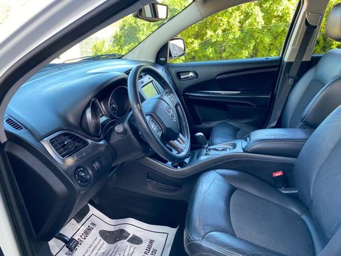 Used 2016 Dodge Journey Crossroad w/ Popular Equipment Group image 24