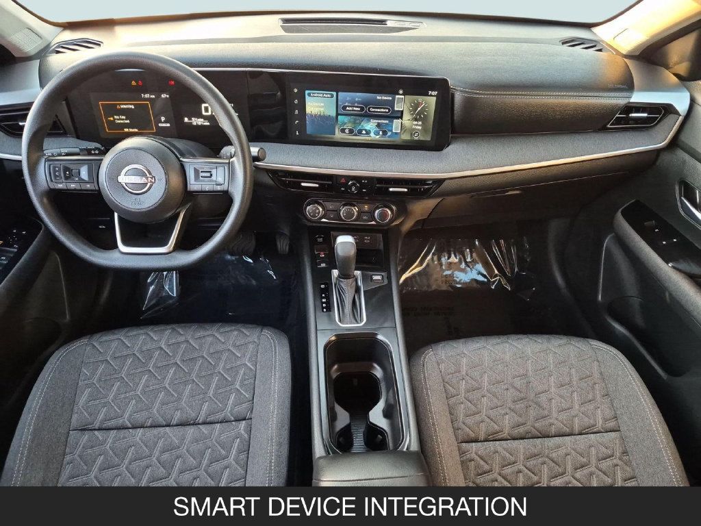 Certified 2025 Nissan Kicks SV FWD image 13