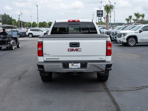 Used 2015 GMC Sierra 1500 SLT w/ SLT Preferred Package AWD/4WD image 4