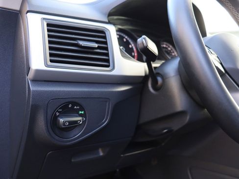 Used 2021 Volkswagen Atlas SE w/ Panoramic Sunroof Package image 29