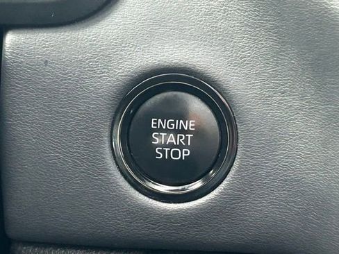 Used 2025 Toyota Tundra Platinum image 27