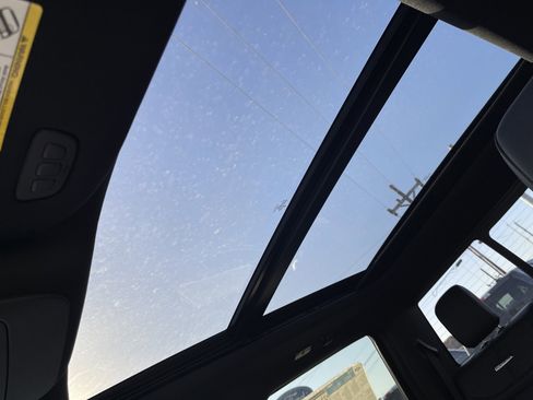 New 2025 Ford F150 Platinum w/ Equipment Group 702A High image 34