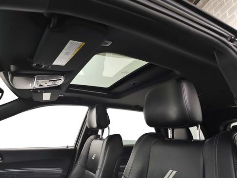 Used 2020 Dodge Durango R/T w/ Technology Group RWD image 19