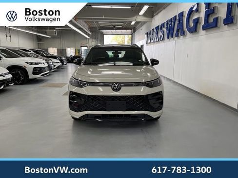 New 2026 Volkswagen Tiguan SE R-Line AWD/4WD image 6