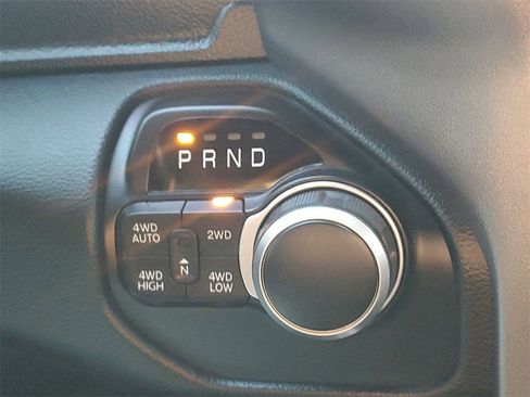 Used 2021 RAM 1500 Big Horn image 15