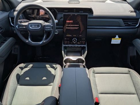 New 2026 GMC Terrain AT4 w/ Technology Package II AWD/4WD image 33