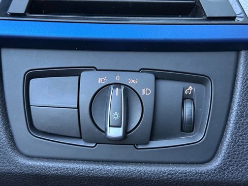 Used 2014 BMW 335i Sedan w/ Technology Package image 49