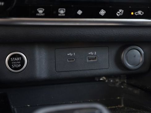 Used 2021 Nissan Rogue SV FWD image 24