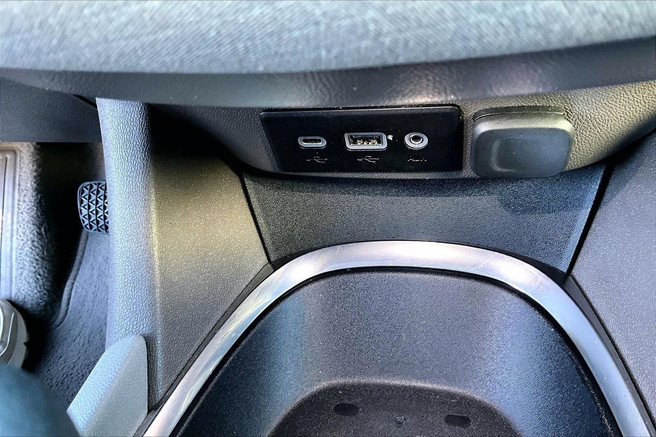 Used 2025 Chevrolet Malibu LT FWD image 15