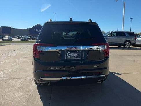 Used 2022 GMC Acadia Denali w/ GMC Pro Grade Package image 7