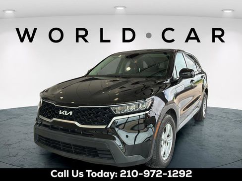Used 2022 Kia Sorento LX FWD image 10