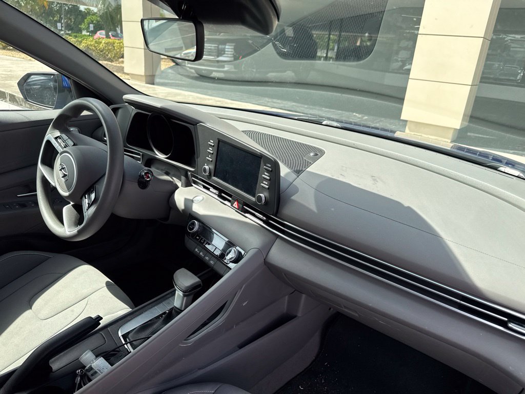 Certified 2023 Hyundai Elantra SEL FWD image 9