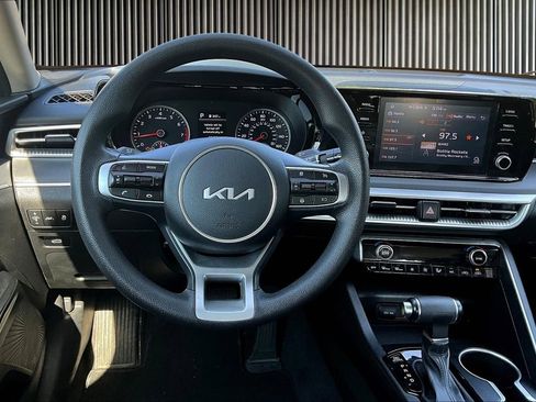 Used 2023 Kia K5 LXS image 5