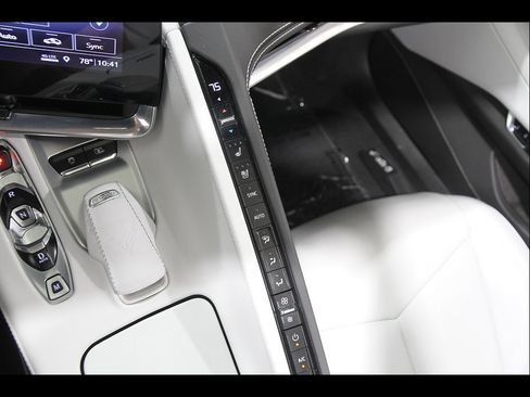 Used 2020 Chevrolet Corvette Stingray Preferred Conv w/ 2LT Preferred Equipment Group RWD image 20