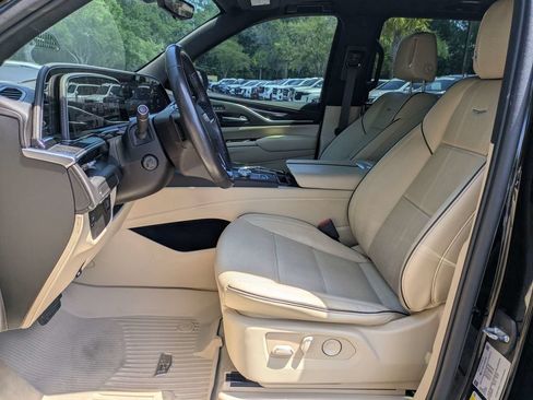 Used 2022 Cadillac Escalade ESV Premium Luxury RWD image 22