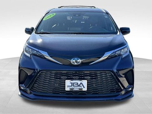 Used 2022 Toyota Sienna XSE image 22