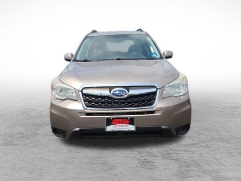 Used 2015 Subaru Forester 2.5i Premium AWD/4WD image 2