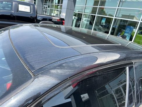 Used 2021 BMW 330i xDrive Sedan w/ M Sport Package AWD/4WD image 5