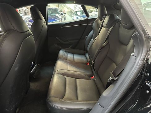 Used 2022 Tesla Model S Plaid image 14