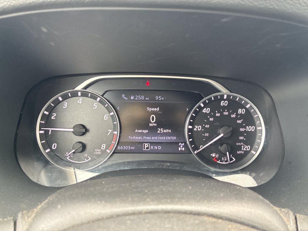 Used 2022 Nissan Frontier SV w/ Technology Package AWD/4WD image 13