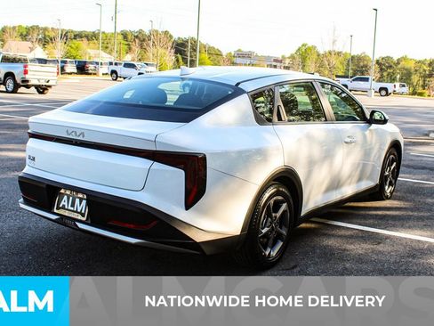 Used 2025 Kia K4 LXS image 5