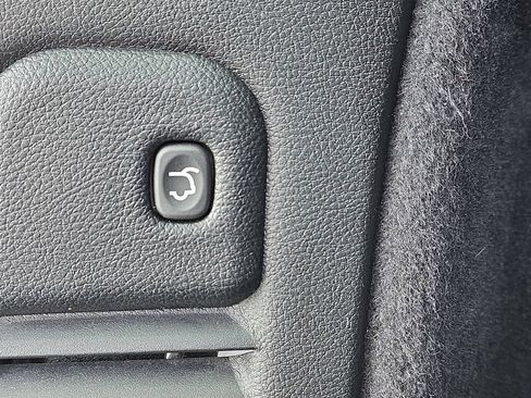 Used 2025 Dodge Durango GT AWD/4WD image 17
