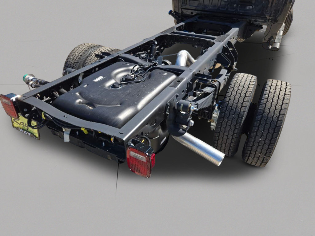 New 2026 RAM 5500 Tradesman AWD/4WD image 8
