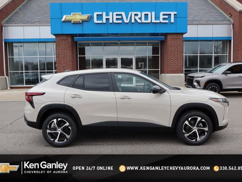 New 2026 Chevrolet Trax RS image 1