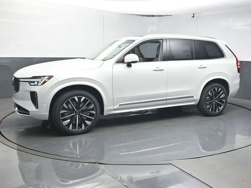 New 2026 Volvo XC90 B6 Ultra w/ Protection Package image 4
