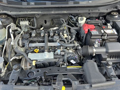 Used 2024 Nissan Kicks SR FWD image 17