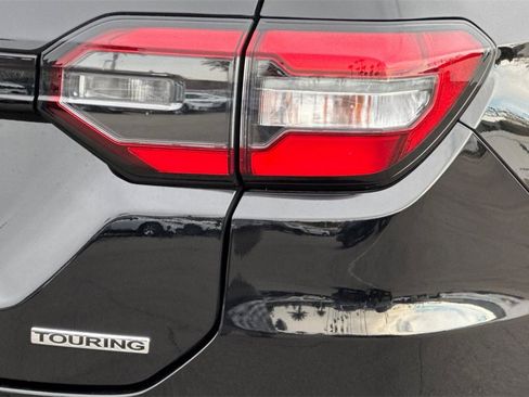 Certified 2025 Honda Pilot Touring image 37